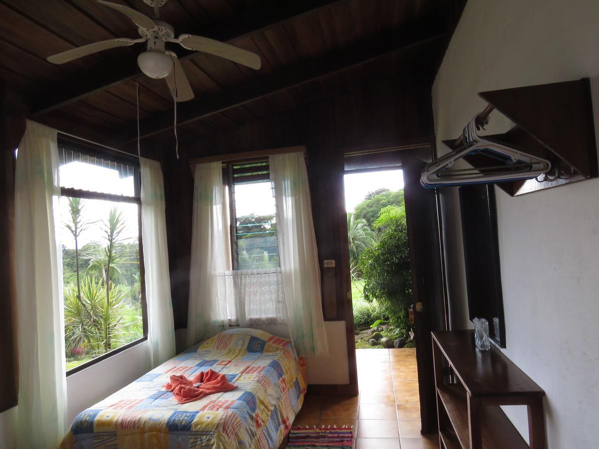 Hotel La Rana De Arenal Nuevo Arenal Extérieur photo